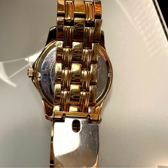 Women’s GUESS Multifunction Crystals Gold Stainless Steel Watch W0147L2/U0147L2 - Picture 5 of 6